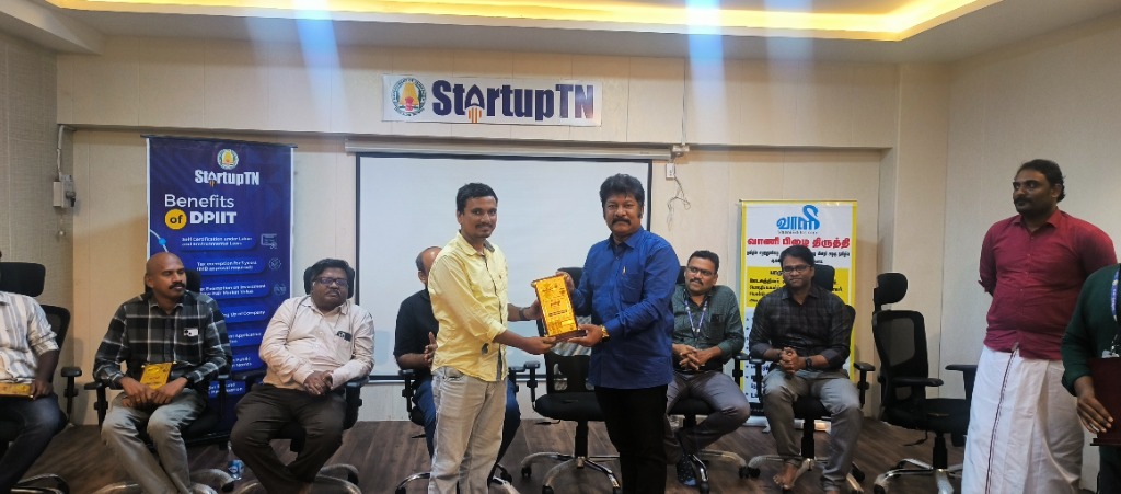 IyalTamizh Tech school student at StartupTN event